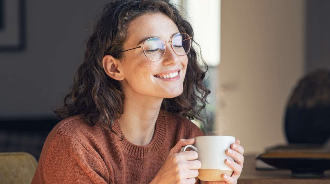 woman drinking coffee