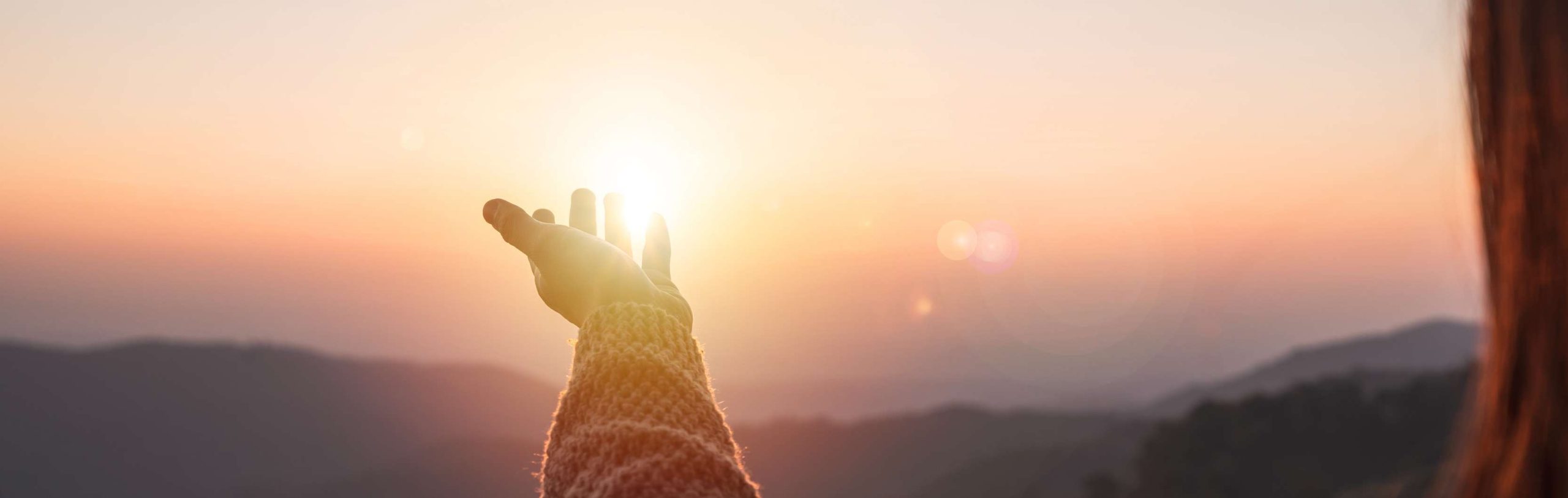 sun in hand